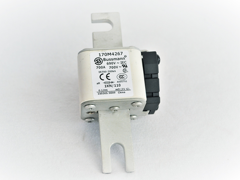 170M4267 690V/700V(40-2000A) K型微動(dòng)開關(guān)